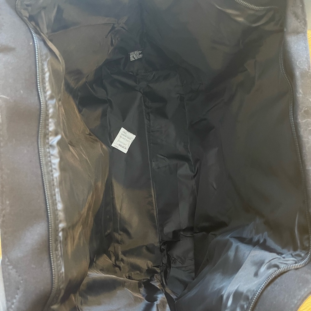 Victoria’s Secret Overnight Bag - Picture 2 of 5